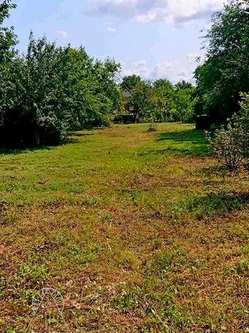 Продам кирпичный дачный домик на Поселке.