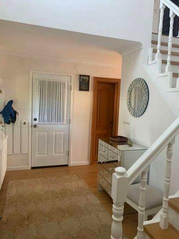 Довгострокова ОРЕНДА власного 2 поверхового канадського будинку