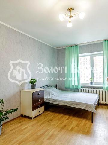 Олени Пчілки вул., 4