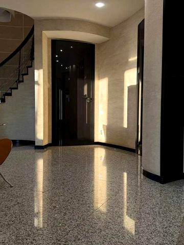 Двохрівнева квартира в Клубному Будинку Білдинг на Пр.Шевченка