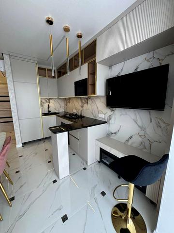 Михайла Грушевського вул. (Котовського), 98