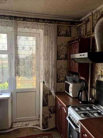 Центральна вул., 1