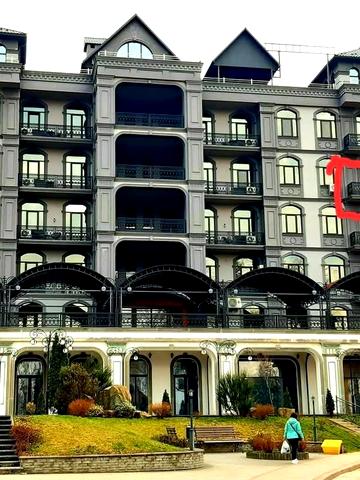 Івана Франка вул., 1