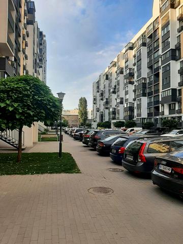 Набережна вул., 8д