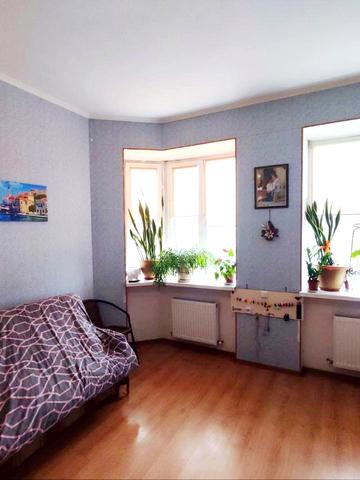 Зоопаркова вул., 1