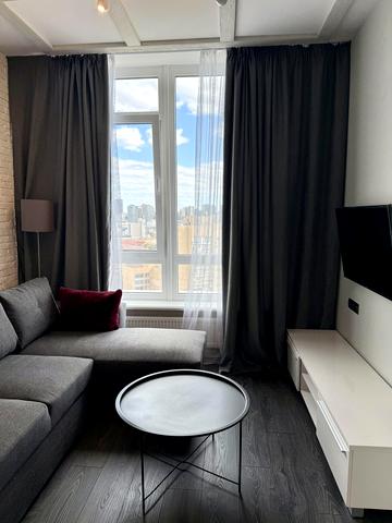 Жилянська вул., 68