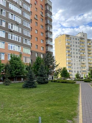 Європейська вул., 1