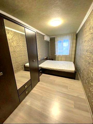 Харківська набережна вул., 9