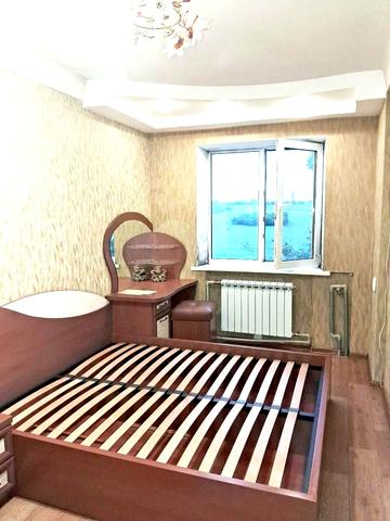 Нікопольська вул., 30