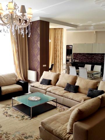 Гетьмана Сагайдачного бульв. (Лідерсівський), 5