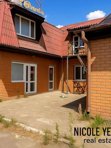 Степана Бандери, 2