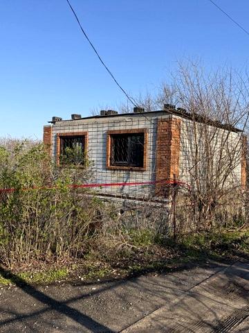 Набережна, 48
