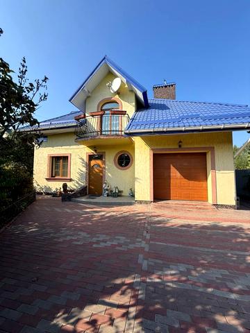 Ігоря Білозіра вул., 36