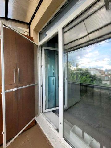 Квартира з власною ділянкою, тихо затишно, паркування