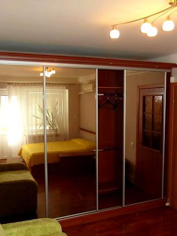 Сімї Ідзиковських вул. (Михайла Мишина), 2