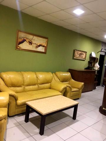 Героїв Майдану вул. (Театральна), 42/1