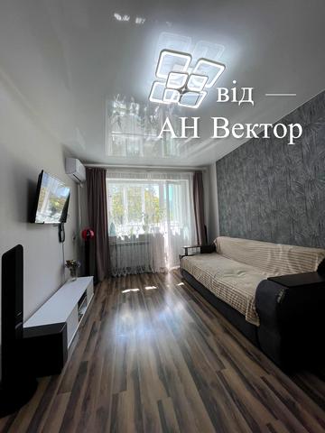 Познанська вул., 3