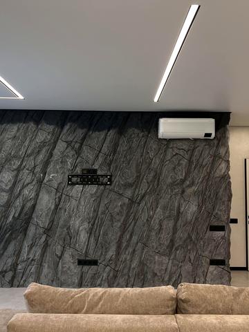 Студентська вул., 18