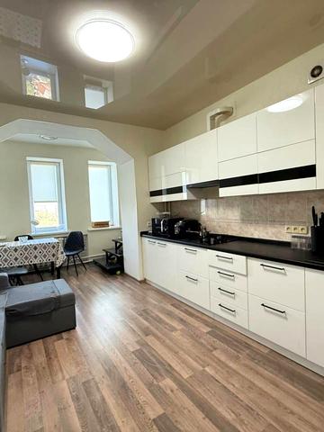 Алана Шепарда вул. (Суворова), 14