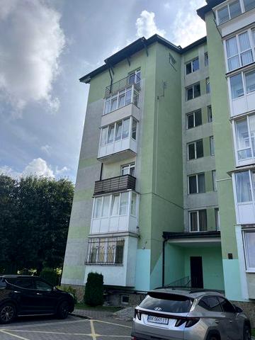 Оренда 3 кім квартира вул.Сухомлинського Винники