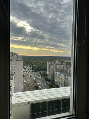 2 к Закревского95в сдам в аренду долгостроково.Відова ,затишна квартир