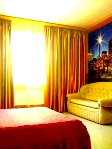 Не агенство квартира от собственника район метро Гагарина пишите в ОЛХ