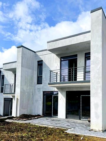 Станіслава Людкевича вул., 45