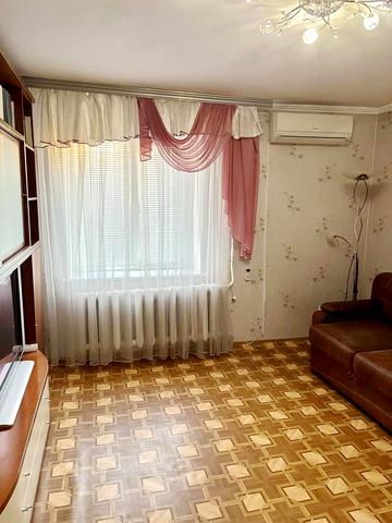 Олега Григорєва вул., 10б