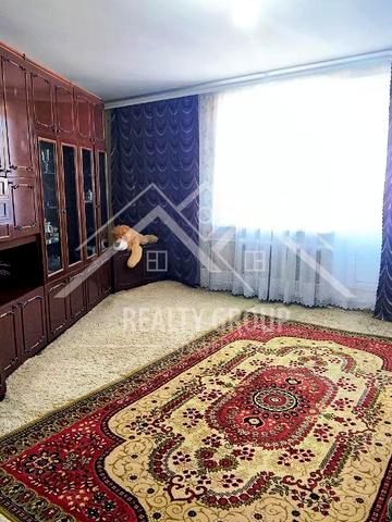 Олександра Поля вул. (Жовтнева), 6