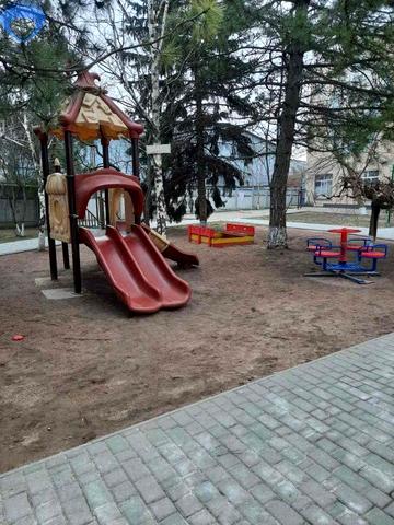 Миколи Боровського вул., 37