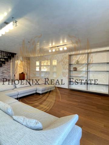 Михайла Котельникова вул., 35