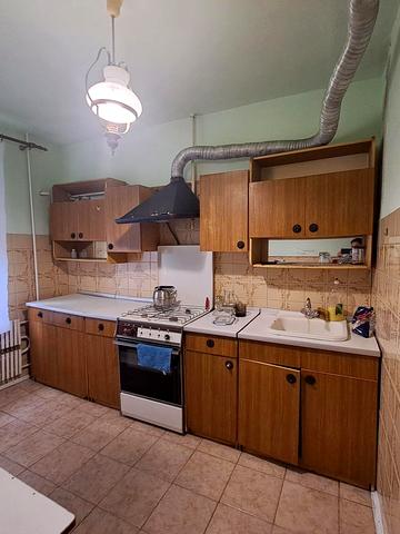 Симоненка вул., 20