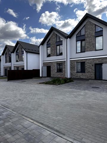 Райдужна вул., 87А