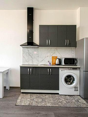 Підволочиське шосе, 56