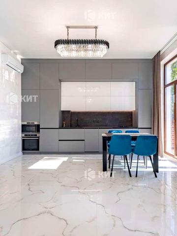 Професорська вул., 2