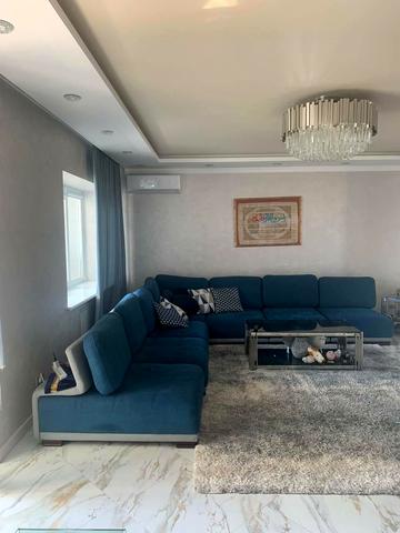 Академіка Павлова вул., 144