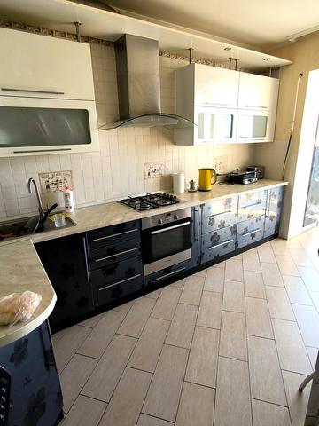 Соборна вул. (), 10-А