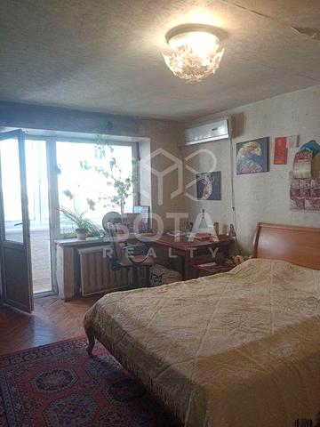 Простора 3к квартира, вул. Будівельників 27А, метро Дарниця пішки