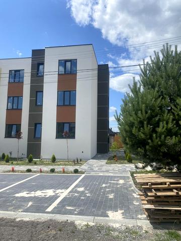 Романа Шухевича вул., 3