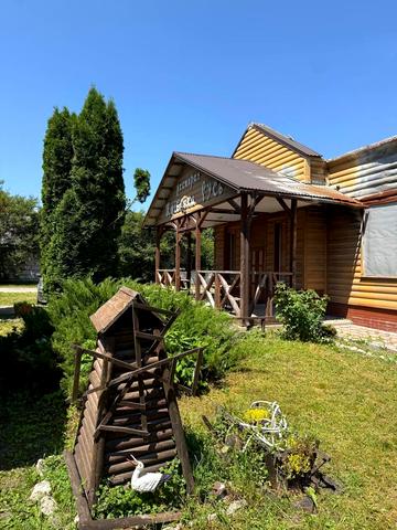 Михайла Грушевського вул., 80