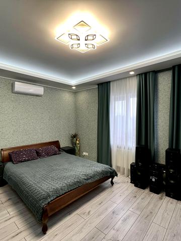 Гетьмана Мазепи вул., 35