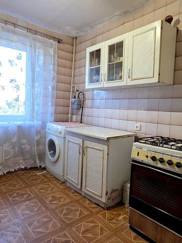 Івана Каркача пров., 32