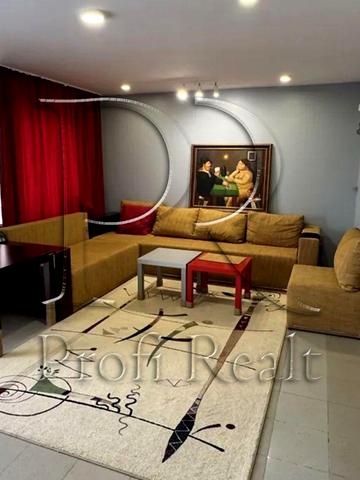 Павла Тичини просп., 4