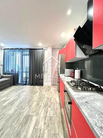 Олександрівський просп. (Косіора), 69д