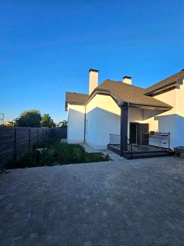 ПРОДАЕМ новый дом 204 м кв + 7 соток Старые Петровцы 15 км от Киева !!