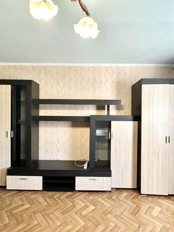 Товариська вул., 37