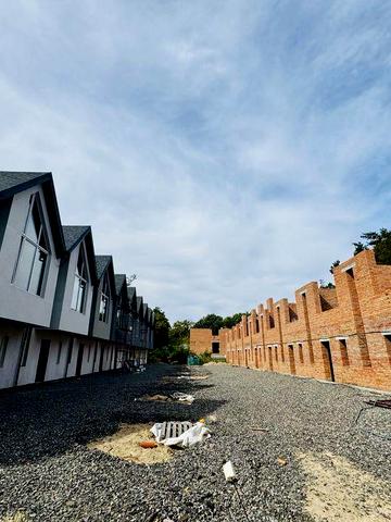 Продам таунхауз в Соснівці, м-н Лісовий