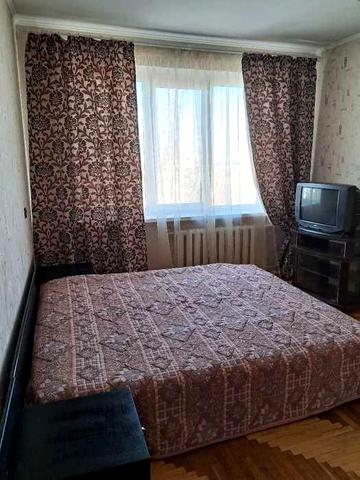 Продаж 3 кімнатної квартири Святошинський район