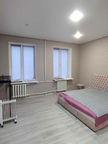 Продаж квартири по вул. Тихвінська, буд. 4(КРЕС)