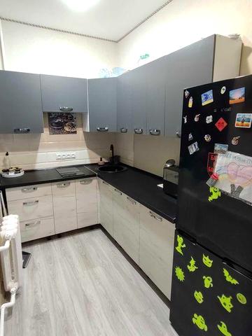 Продаж квартири по вул. Тихвінська, буд. 4(КРЕС)